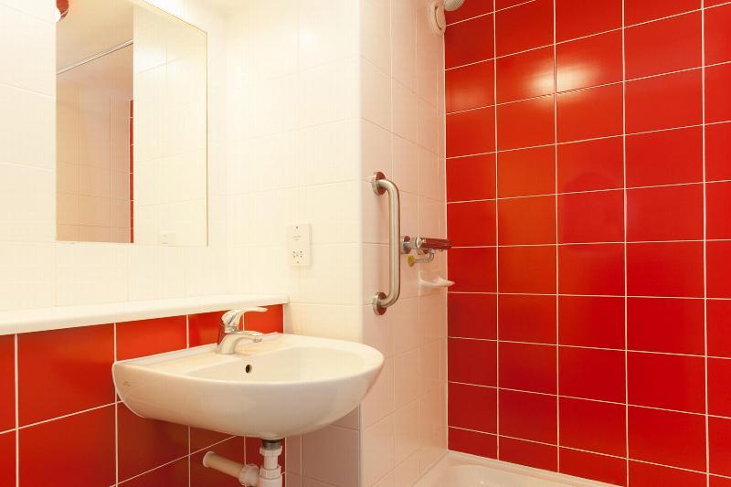 דרבי Travelodge Burton-Upon-Trent Central מראה חיצוני תמונה